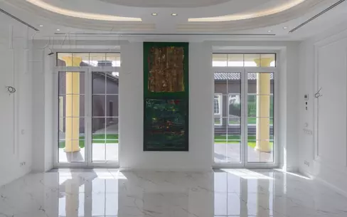2-этажный коттедж 900 м² с отделкой