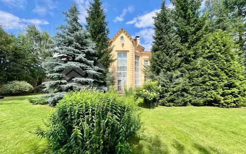 2-этажный коттедж 650 м² с отделкой