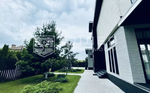 2-этажный коттедж 500 м² с отделкой