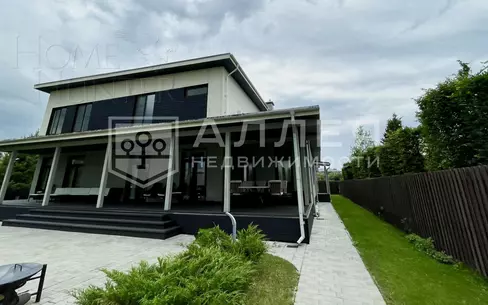 2-этажный коттедж 500 м² с отделкой