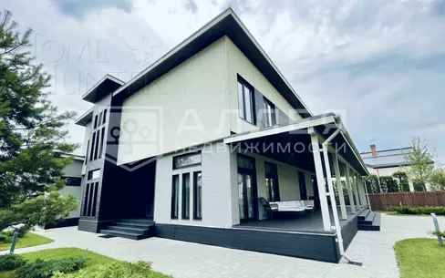 2-этажный коттедж 500 м² с отделкой
