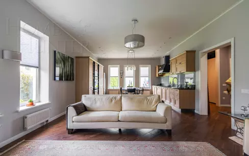 2-этажный коттедж 200 м² с отделкой