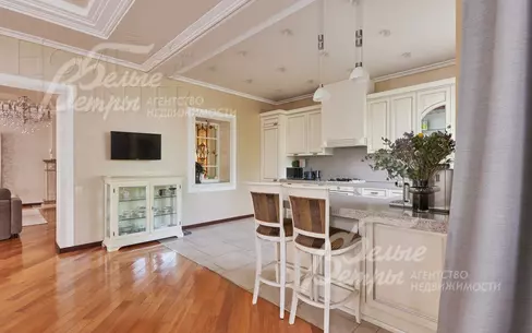 3-этажный коттедж 745.5 м² с отделкой