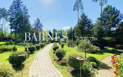 2-этажный коттедж 650 м² с отделкой