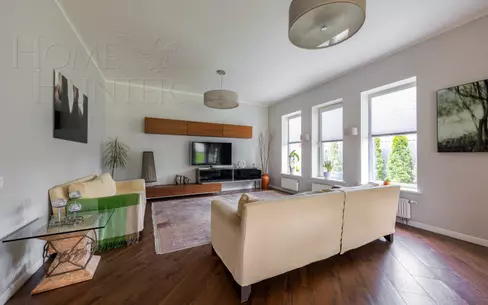 2-этажный коттедж 200 м² с отделкой