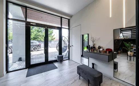 2-этажный коттедж 250 м² с отделкой