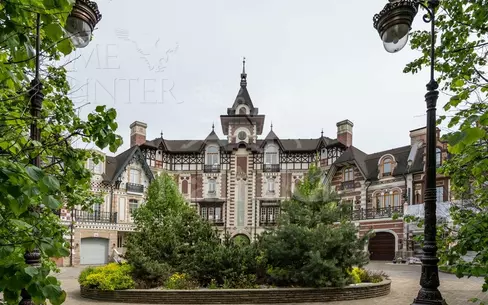 4-этажный таунхаус 364 м² без отделки