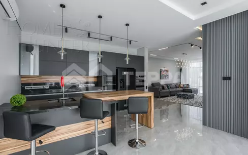 2-этажный коттедж 600 м² с отделкой