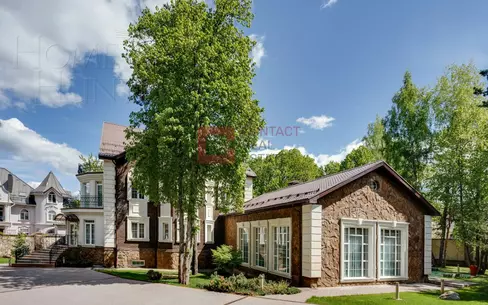 2-этажный коттедж 900 м² с отделкой