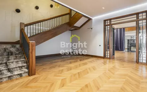 2-этажный коттедж 989.7 м² с отделкой