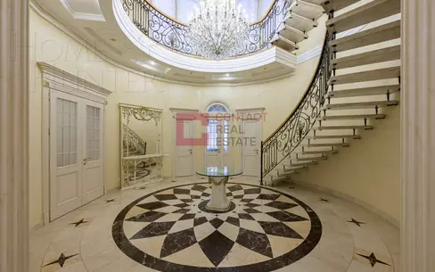 2-этажный коттедж 1 250 м² с отделкой
