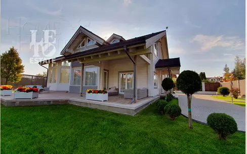 2-этажный коттедж 800 м² с отделкой