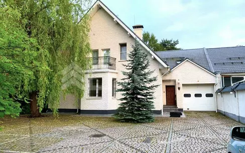 2-этажный коттедж 550 м² с отделкой