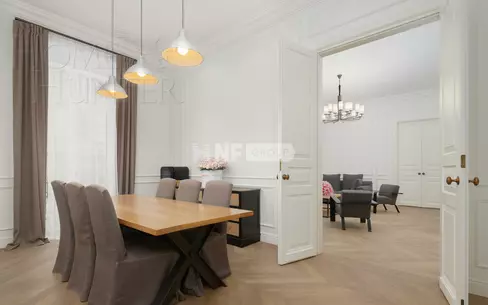 5-КОМН. КВАРТИРА С ОТДЕЛКОЙ 213.9 М² НА 4 ЭТАЖЕ