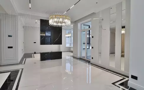 2-этажный коттедж 240 м² с отделкой