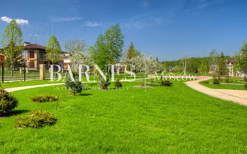 Участок 106 сот. в охраняемом поселке
