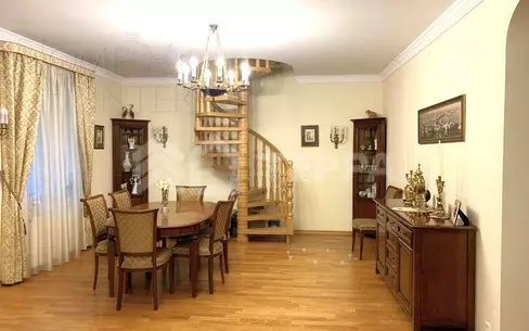 2-этажный коттедж 550 м² с отделкой