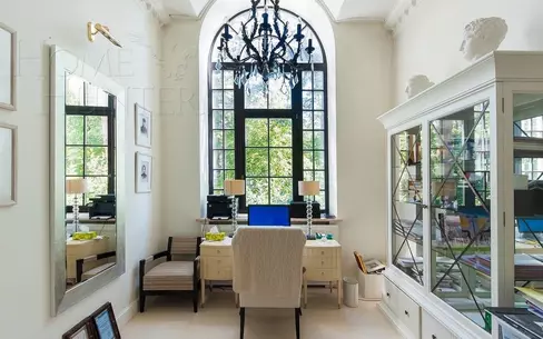 2-этажный коттедж 1 400 м² с отделкой