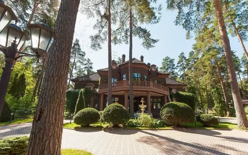 2-этажный коттедж 1 400 м² с отделкой
