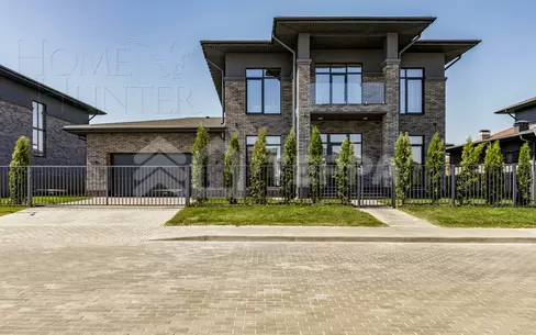 2-этажный коттедж 320 м² с отделкой