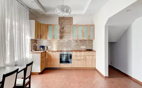 2-этажный коттедж 235 м² с отделкой