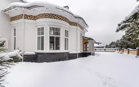 2-этажный коттедж 1 008 м² с отделкой