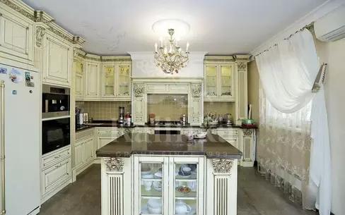 2-этажный коттедж 327 м² с отделкой