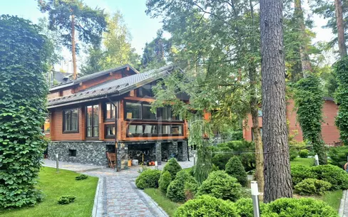2-этажный коттедж 473.3 м² с отделкой