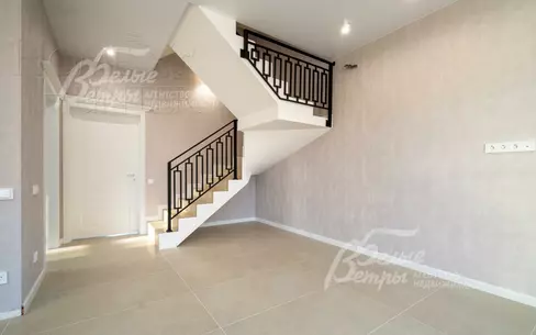 3-этажный коттедж 148 м² с отделкой