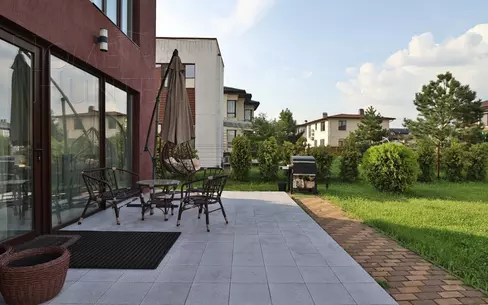 2-этажный коттедж 250 м² с отделкой