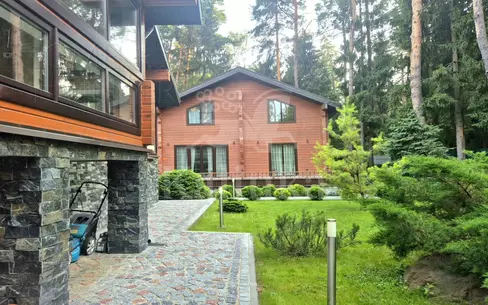 2-этажный коттедж 473.3 м² с отделкой