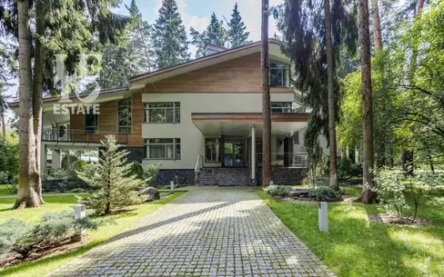 2-этажный коттедж 1 622 м² с отделкой