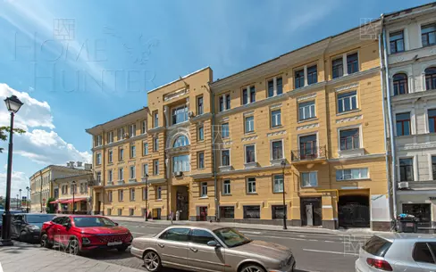 9-комн. кв., 273 м², 3/4 этаж