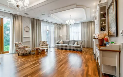 3-КОМН. КВАРТИРА С ОТДЕЛКОЙ 177.9 М² НА 4 ЭТАЖЕ