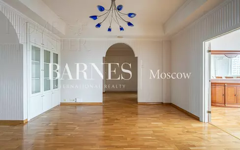 5-КОМН. КВАРТИРА С ОТДЕЛКОЙ 245.5 М² НА 8 ЭТАЖЕ
