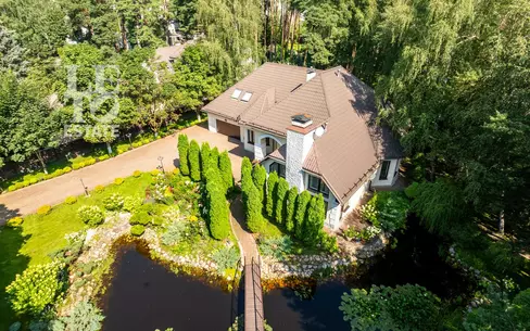 2-этажный коттедж 439.4 м² с отделкой