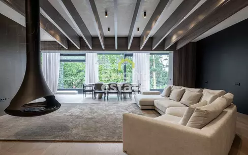 4-КОМН. КВАРТИРА С ОТДЕЛКОЙ 202.3 М² НА 4 ЭТАЖЕ