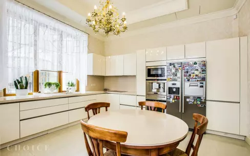 3-этажный коттедж 750 м² с отделкой