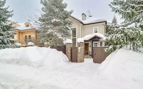 2-этажный коттедж 400 м² с отделкой