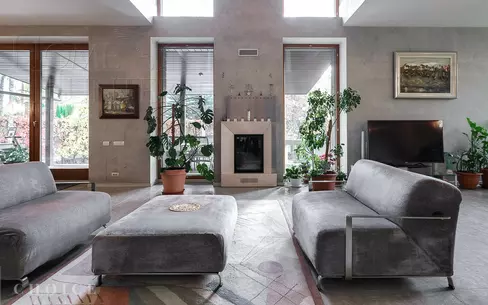 2-этажный коттедж 600 м² с отделкой
