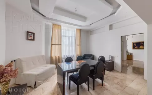 2-этажный коттедж 1 000 м² с отделкой