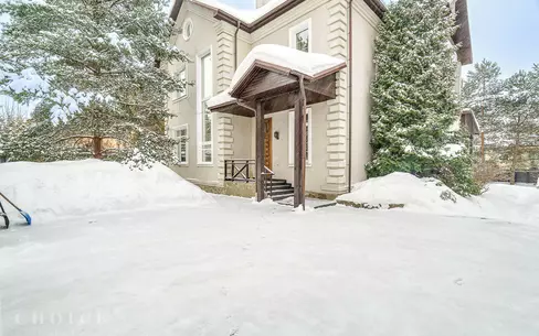 2-этажный коттедж 400 м² с отделкой