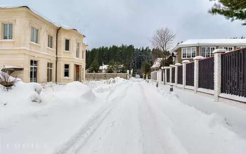 2-этажный коттедж 655 м² без отделки