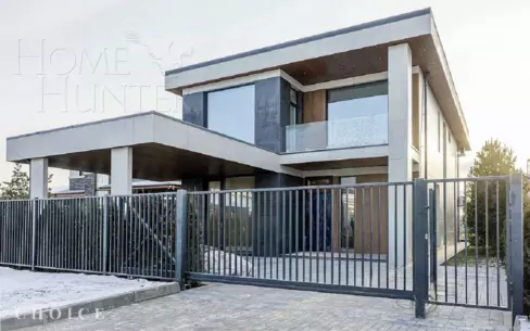 2-этажный коттедж 349.7 м² с отделкой
