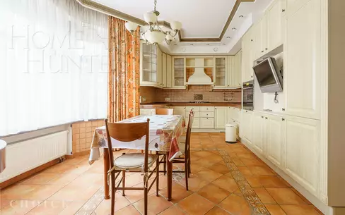 2-этажный коттедж 608 м² с отделкой