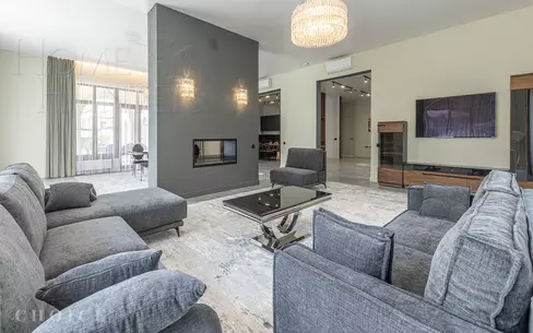 2-этажный коттедж 1 300 м² без отделки