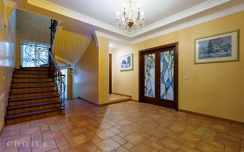 2-этажный коттедж 608 м² с отделкой