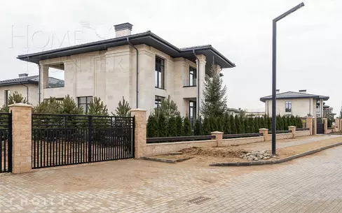 2-этажный коттедж 307 м² без отделки