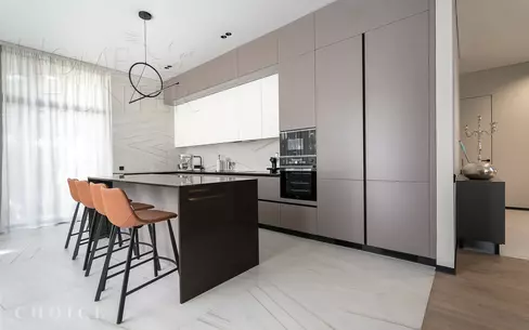 2-этажный коттедж 340 м² с отделкой