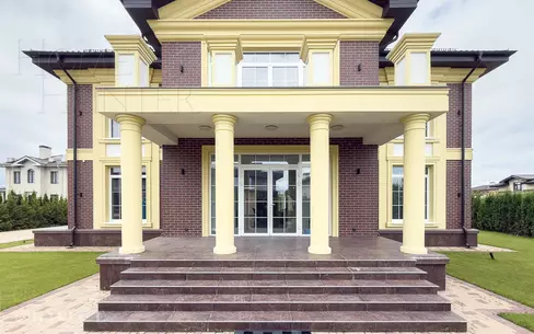 2-этажный коттедж 900 м² с отделкой